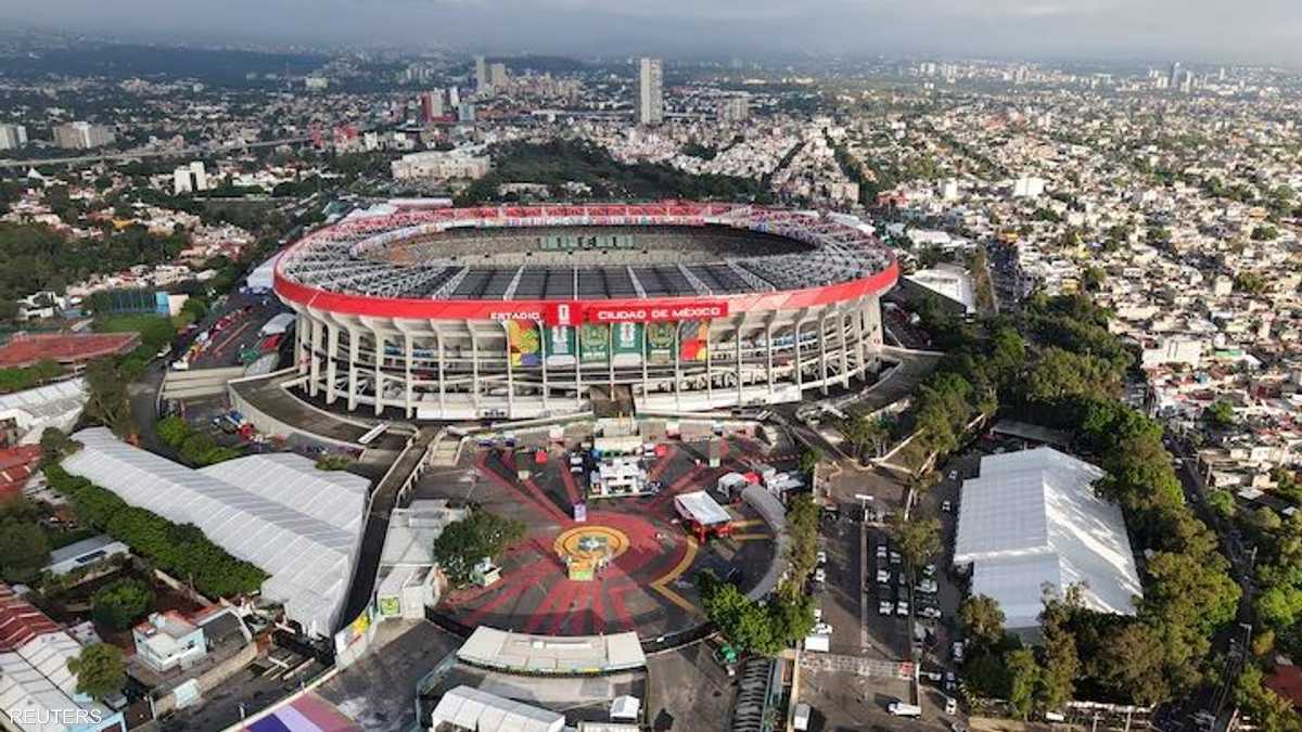 جماهير كأس العالم 2026 تحت أشعة الشمس الحارقة
