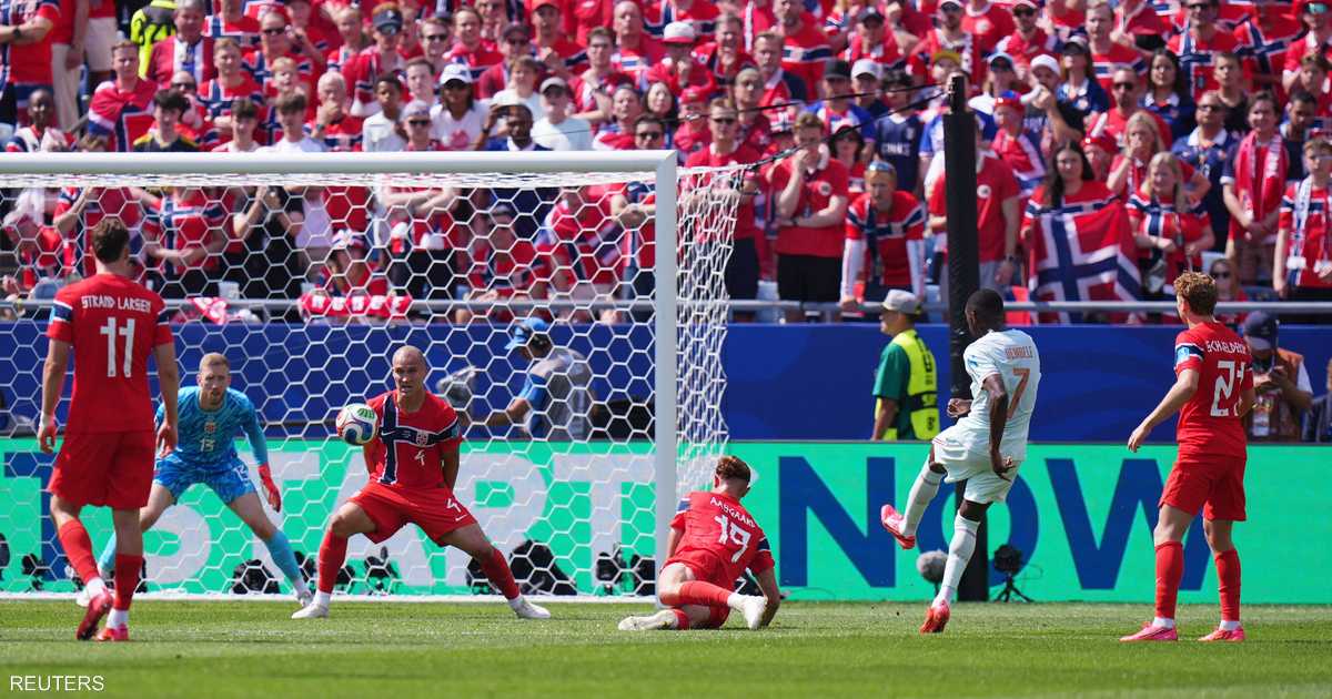 عثمان ديمبلي يحتفل بهدف فرنسا ضد النرويج في كأس العالم 2026