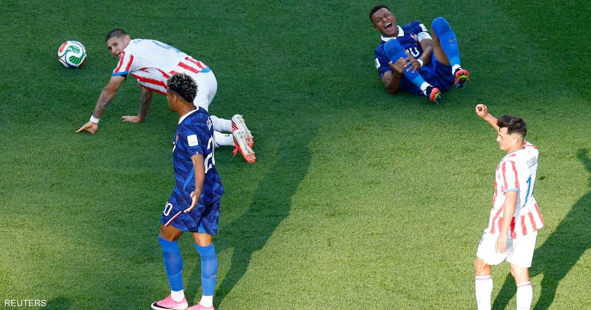 كيليان مبابي في مباراة فرنسا ضد باراغواي