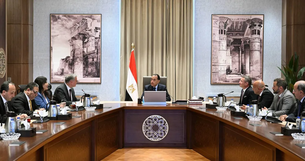 مصر تطلب خطة زمنية واضحة من «إكسون موبيل» لبدء الإنتاج من امتيازين في البحر المتوسط مصر تطلب خطة زمنية واضحة من «إكسون موبيل» لبدء الإنتاج من امتيازين في البحر المتوسط