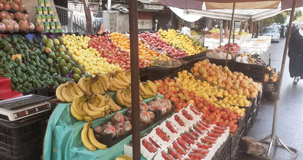 الموز أم التفاح: أيهما يحتوي على المزيد من الألياف؟ اكتشف الآن! الموز أم التفاح: أيهما يحتوي على ألياف أكثر؟