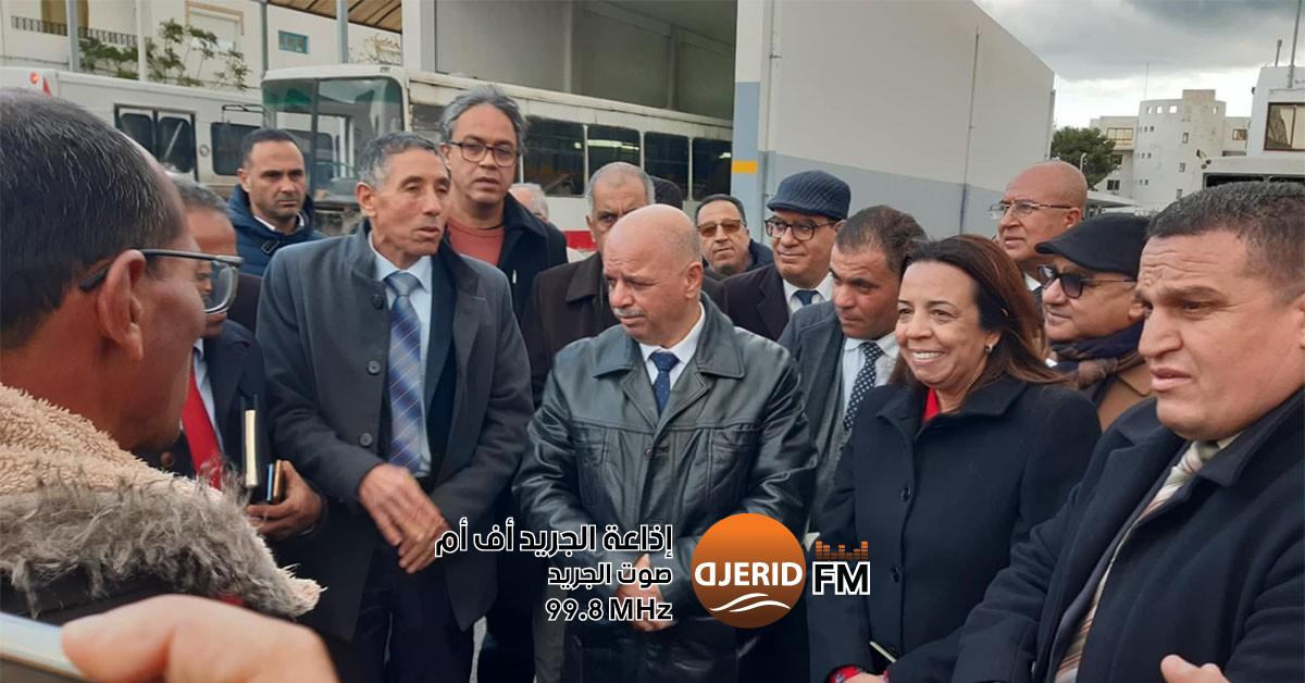 وزير النقل يعلن جملة من القرارات لتحسين خدمات النقل بنابل وزغوان