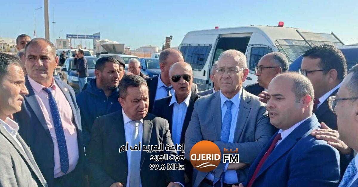 وزير البيئة يكشف عن صفقة تاريخية لرفع نفايات الهدم في جميع أنحاء الجمهورية وزير البيئة يعلن عن ابرام صفقة اطارية لرفع نفايات الهدم بكامل ولايات الجمهورية