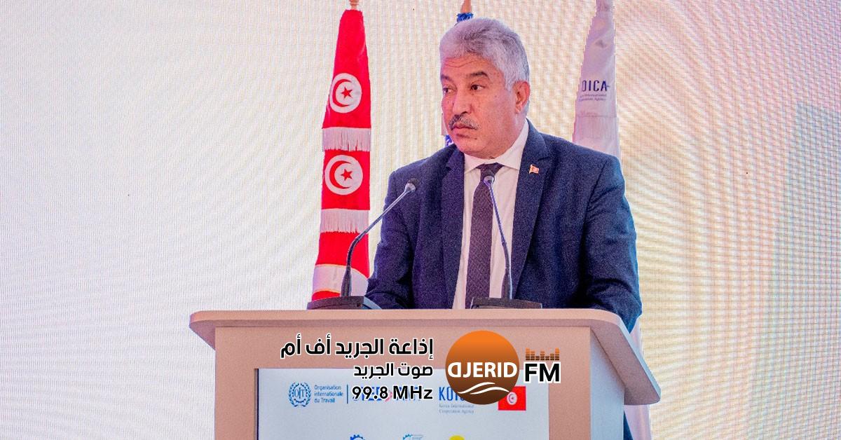 وزير التشغيل يطلق برنامج "شهادة المهارة" في جميع المؤسسات التكوينية وزير التشغيل يعلن عن انطلاق التكوين المفضي لشهادة المهارة من كل المؤسسات التكوينية