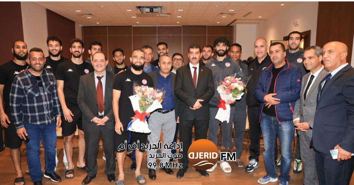 زيارة دعم وتشجيع للمنتخب الوطني من والي جندوبة وعدد من المسؤولين الرياضيين