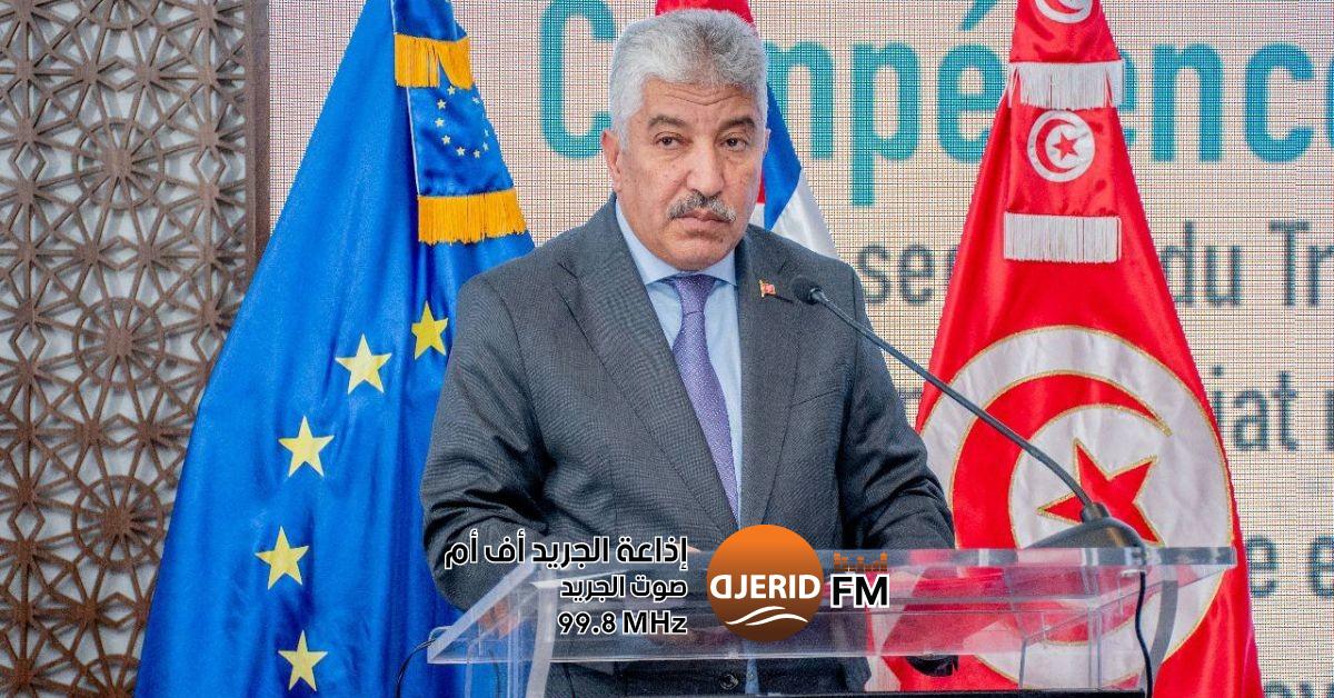 وزير التشغيل يطلق خلية يقظة لرصد تحولات سوق العمل والمهن الأكثر طلباً محلياً وعالمياً وزير التشغيل: إحداث خلية يقظة لمتابعة تطورات سوق الشغل و المهن المطلوبة وطنيا وعالميا