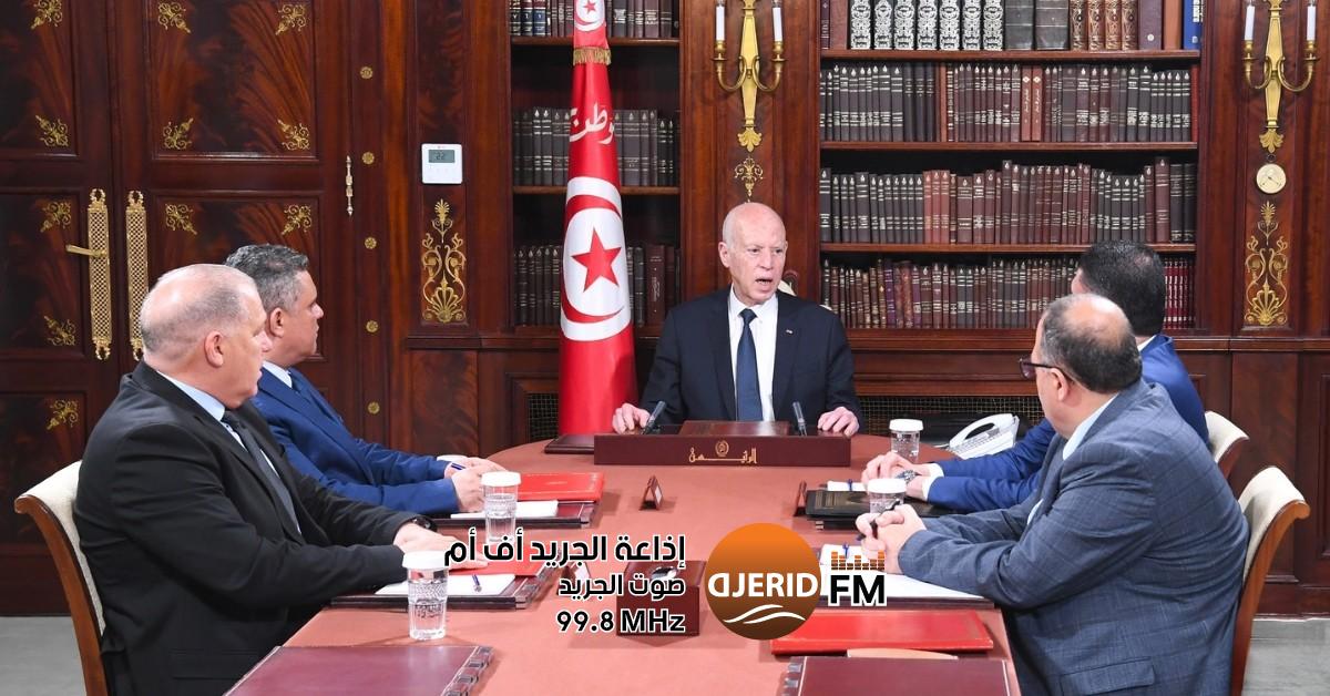 قيس سعيد يكشف: كيف تهدد شبكات المخدرات استقرار مجتمعنا؟ قيس سعيد: شبكات المخدرات تعمل على ضرب الاستقرار داخل المجتمع