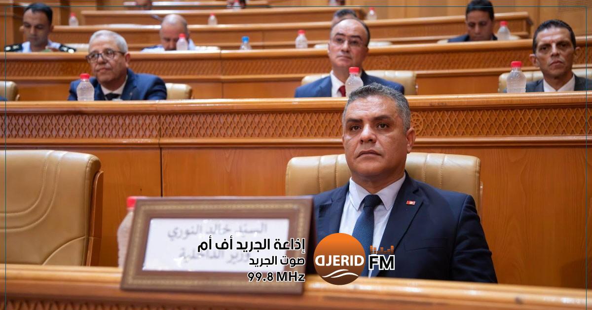 وزير الداخلية: تحوّل في مطالب البطاقة عدد 3 وزير الداخلية: نحو قمنة مطالب البطاقة عدد 3