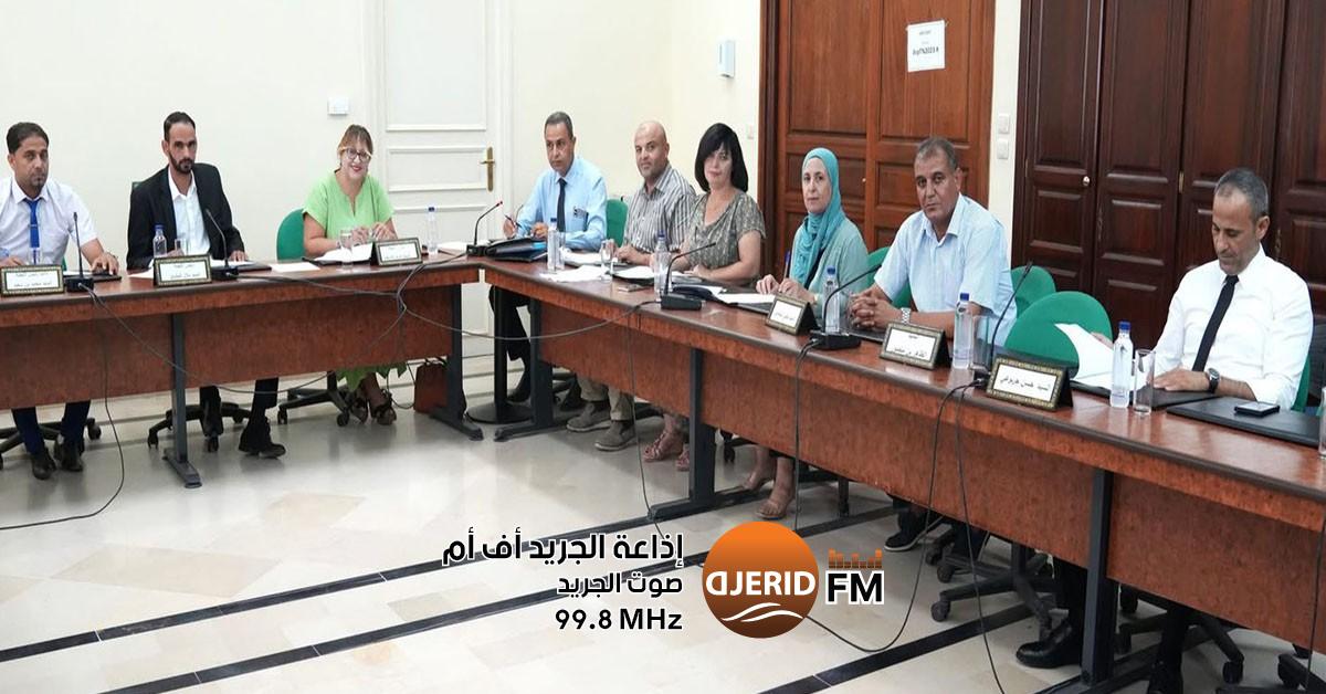 لجنة الفلاحة توافق على تقرير جولة ميدانية لمراكز تجميع الحبوب في بنزرت وباجة! لجنة الفلاحة تصادق على تقرير الزيارة الميدانية لعدد من مراكز تجميع الحبوب ببنزرت وباجة