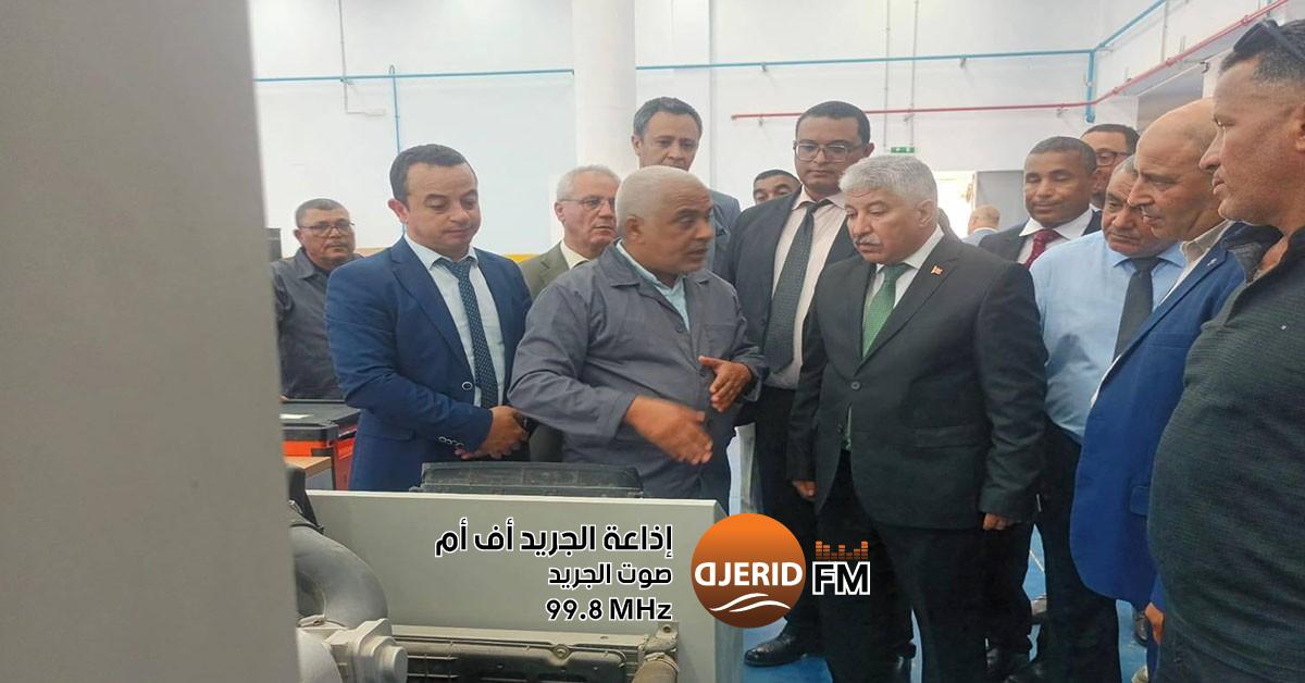 وزير التشغيل يطلق بداية عام التكوين المهني الجديد قبلي: وزير التشغيل والتكوين المهني يفتتح السنة التكوينية