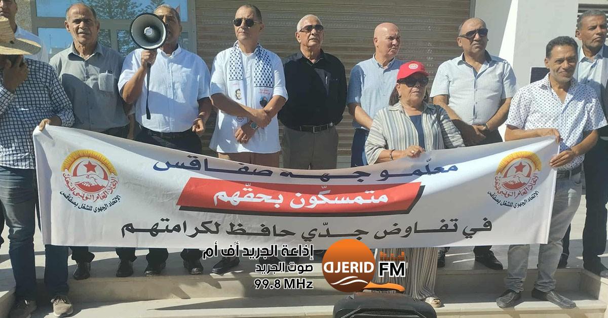 توفيق الشابي: "المعلم في معركة الفقر الحقيقي" توفيق الشابي:''فعلا المعلم يعيش الفقر''