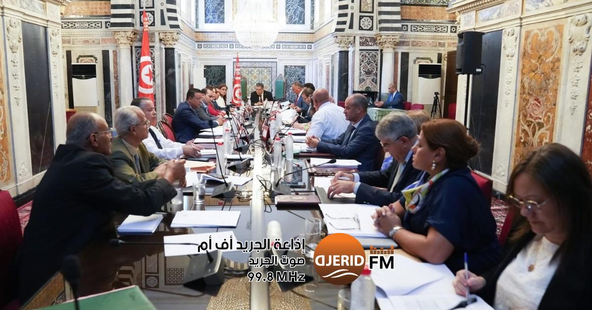 البرلمان يستعد لجلسة حوارية مع رئيسة الحكومة لمناقشة مستجدات قابس البرلمان يقرر عقد جلسة حوارية مع رئيسة الحكومة حول تطوّرات الأوضاع بقابس