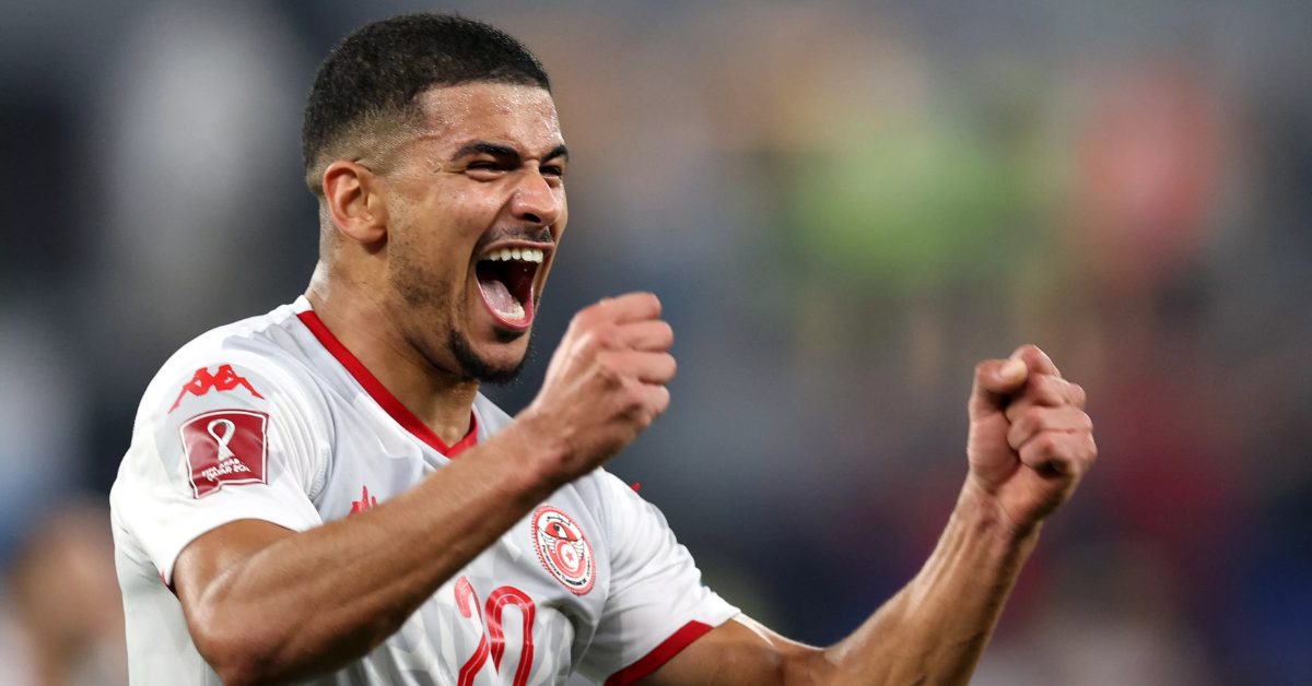 النادي الأفريقي يتعاقد رسمياً مع اللاعب محمد دراغر لتعزيز صفوفه النادي الافريقي يتفق رسميا مع اللاعب محمد دراغر