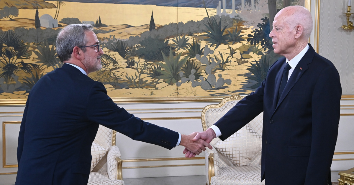 رئيس الجمهورية يُودّع السفير الإسباني بمناسبة انتهاء مهامه الدبلوماسية رئيس الجمهورية يستقبل السفير الإسباني بمناسبة انتهاء مهامه