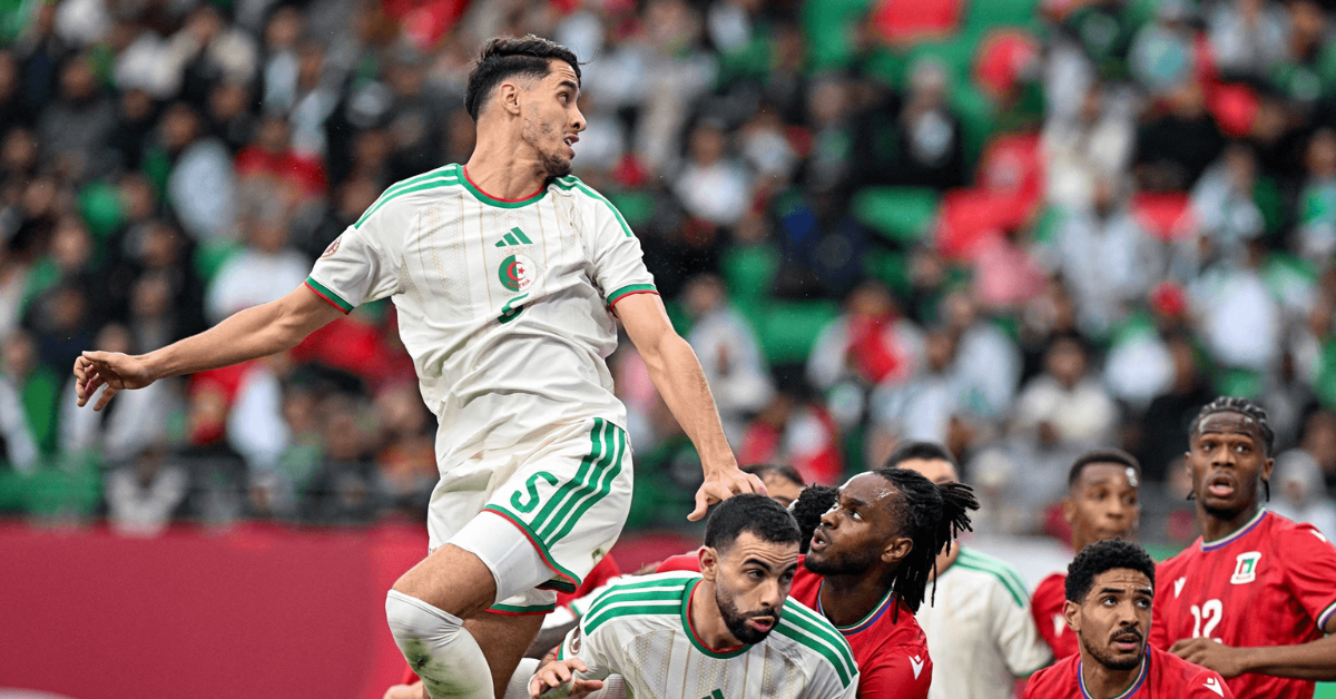 المنتخب الجزائري يحقق الفوز الكامل على غينيا الاستوائية ويتصدر مجموعته المنتخب الجزائري ينتصر على غينيا الاستوائية وينهي دور المجموعات بالعلامة الكاملة
