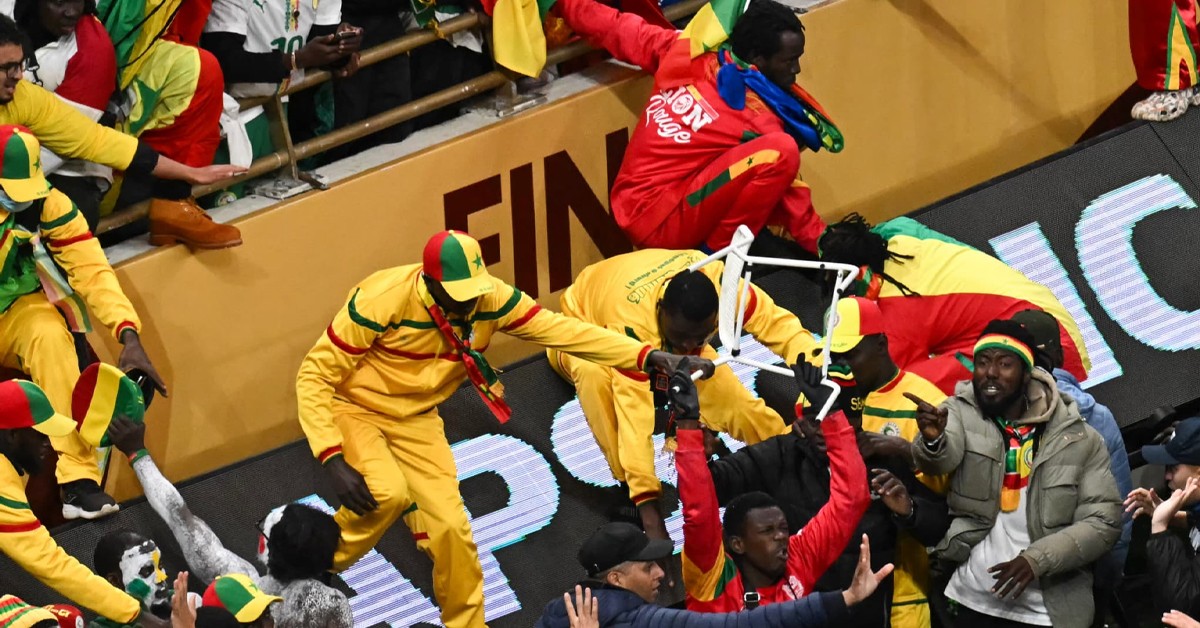 الكاف يدين سلوك بعض اللاعبين والمسؤولين في نهائي كأس إفريقيا بين المغرب والسنغال