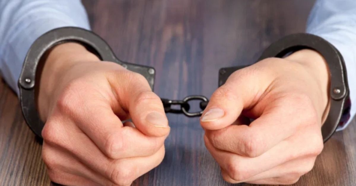 القبض على كهل في سيدي حسين بتهمة استدراج قاصر واغتصابها سيدي حسين:إلقاء القبض على كهل بتهمة استدراج قاصر واغتصابها