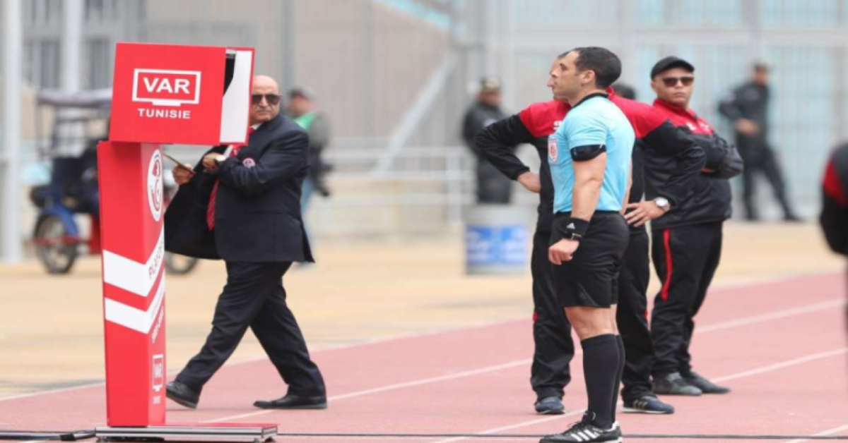 جدل واسع واحتجاجات على تقنية VAR في مباريات الجولة الثالثة الإياب جدل تحكيمي واحتجاجات على تقنية VAR في الجولة الثالثة إياب