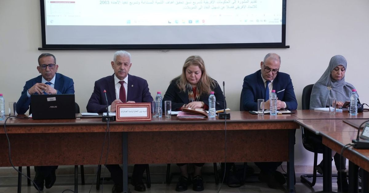 استئناف اللجنة الخارجية لاتفاقية مركز التميز الأفريقي بتونس مع وزير التجارة لجنة العلاقات الخارجية تستمع لوزير التجارة حول اتفاقية استضافة تونس لمركز التميز الأفريقي