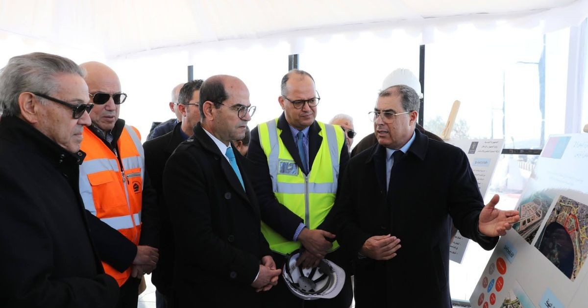 وزير التجهيز يتابع تقدم الأشغال في مشروع تقسيم البحيرة 2 لتعزيز التطور العمراني وزير التجهيز والإسكان يتابع تقدم الأشغال في حضيرة مشروع تقسيم البحيرة 2