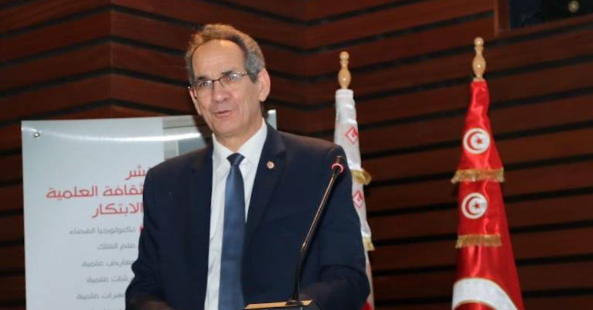 النظام الجديد: وزير التعليم العالي يفرض الشفافية وتوحيد المعايير في انتداب الأساتذة المساعدين وزير التعليم العالي يؤكد على الشفافية وتوحيد المعايير في مناظرة انتداب الأساتذة المساعدين