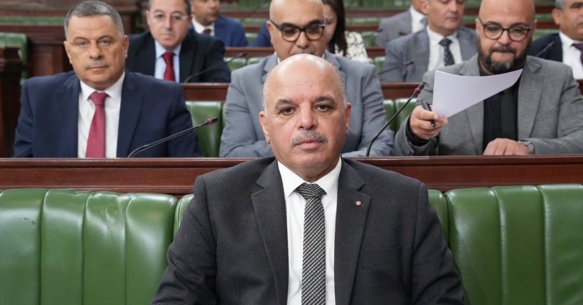وزير النقل : لا يمكن الزيادة في تعريفة النقل الا بعد تحسين جودة الخدمات