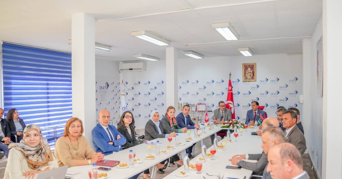 وزارة التشغيل تتبادل خبرات التكوين المهني مع وفد ليبي لتعزيز التعاون وزارة التشغيل تستعرض تجربتها في التكوين المهني مع وفد ليبي