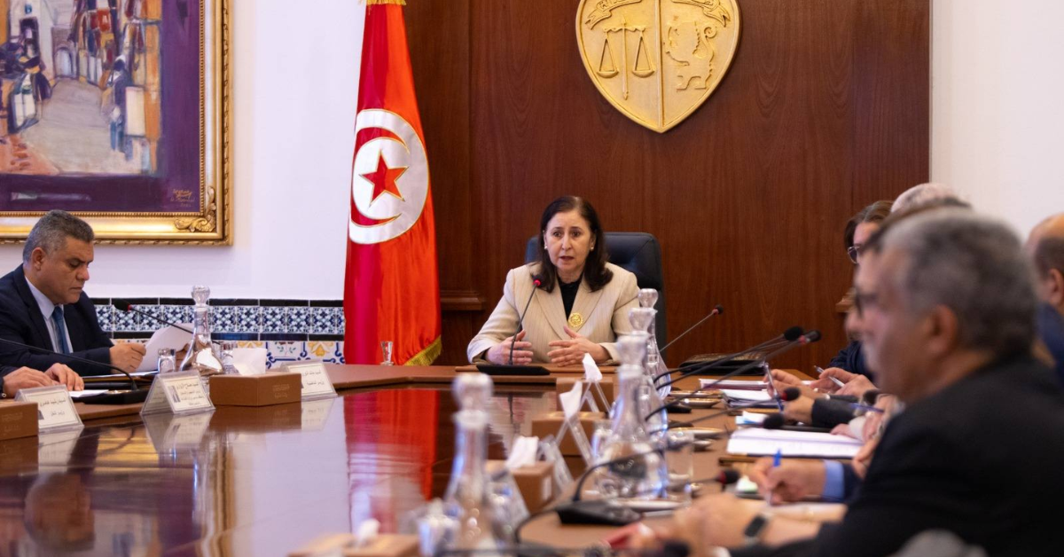 إجراءات طارئة لتدعيم موسم الحصاد وتأمين تجميع الحبوب مجلس وزاري يتخذ عدّة إجراءات تتعلّق بموسم الحصاد وتجميع الحبوب