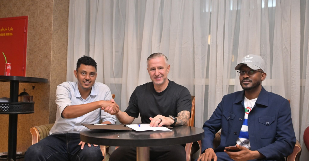 نادي الهلال السوداني يعلن عن تجديد عقد ريجيكامبف