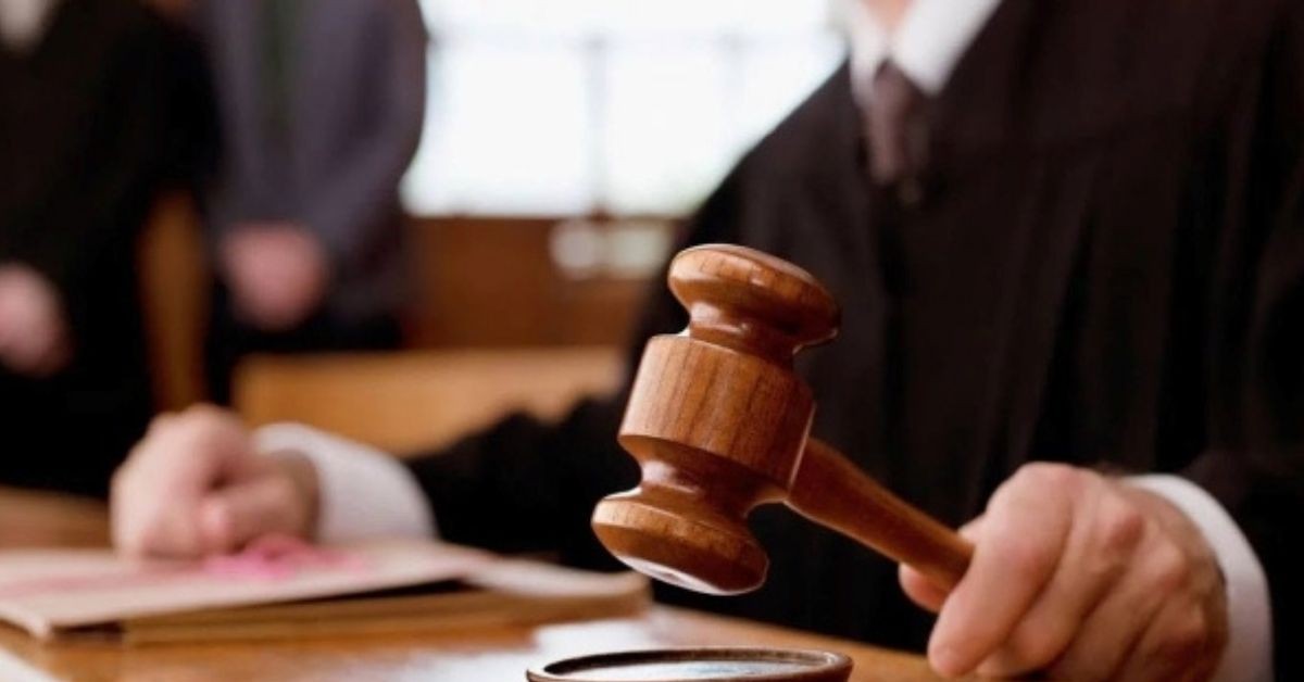 بطاقات إيداع بالسجن ضد 20 عنصراً من شبكتين دوليتين لترويج المخدرات وتبييض الأموال والقتل المأجور
