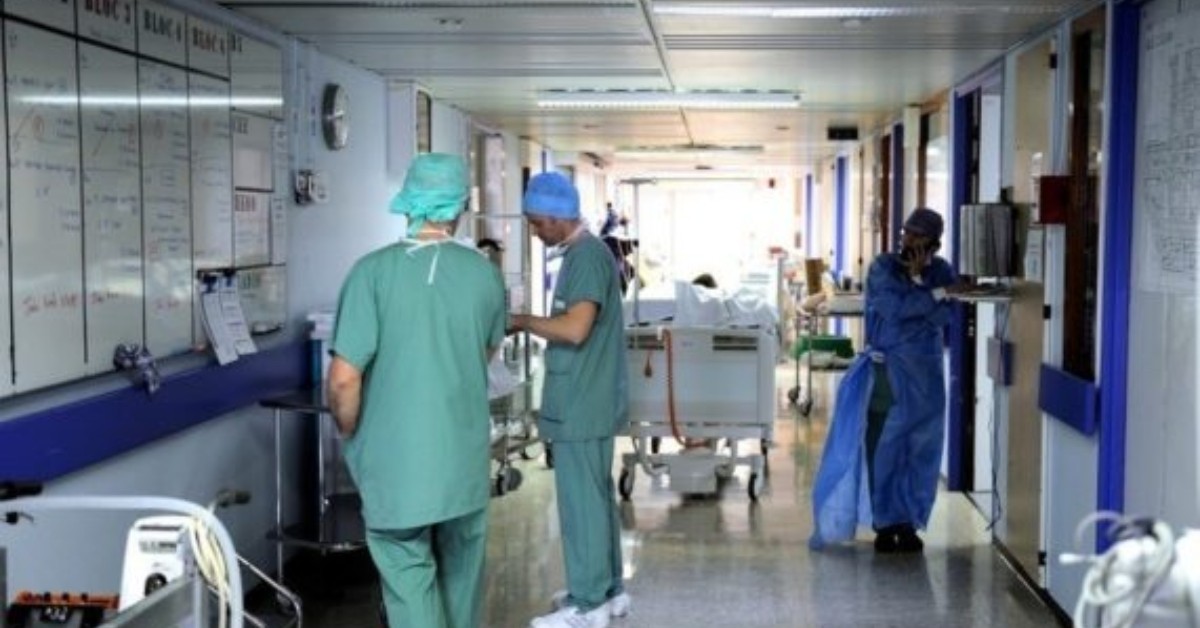 الغرفة النقابية للمستلزمات الطبية تحذر من إيقاف تزويد المستشفيات بحلول 31 أوت