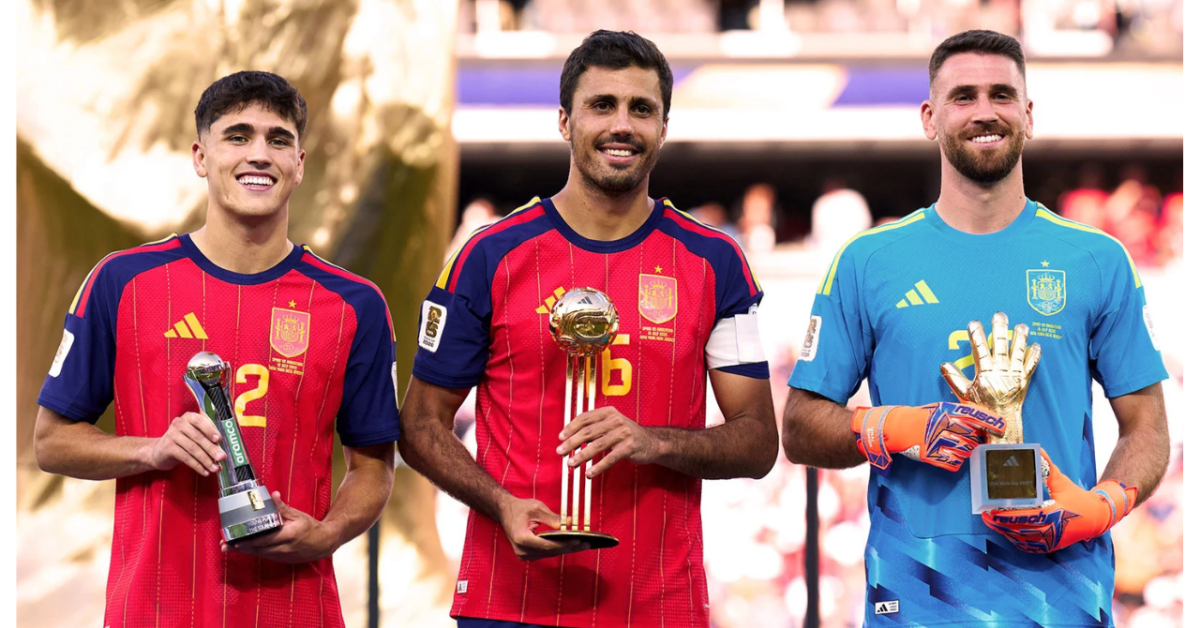 المنتخب الإسباني يسيطر على الجوائز الفردية في المونديال بجدارة المنتخب الإسباني يفرض هيمنته على الجوائز الفردية للمونديال