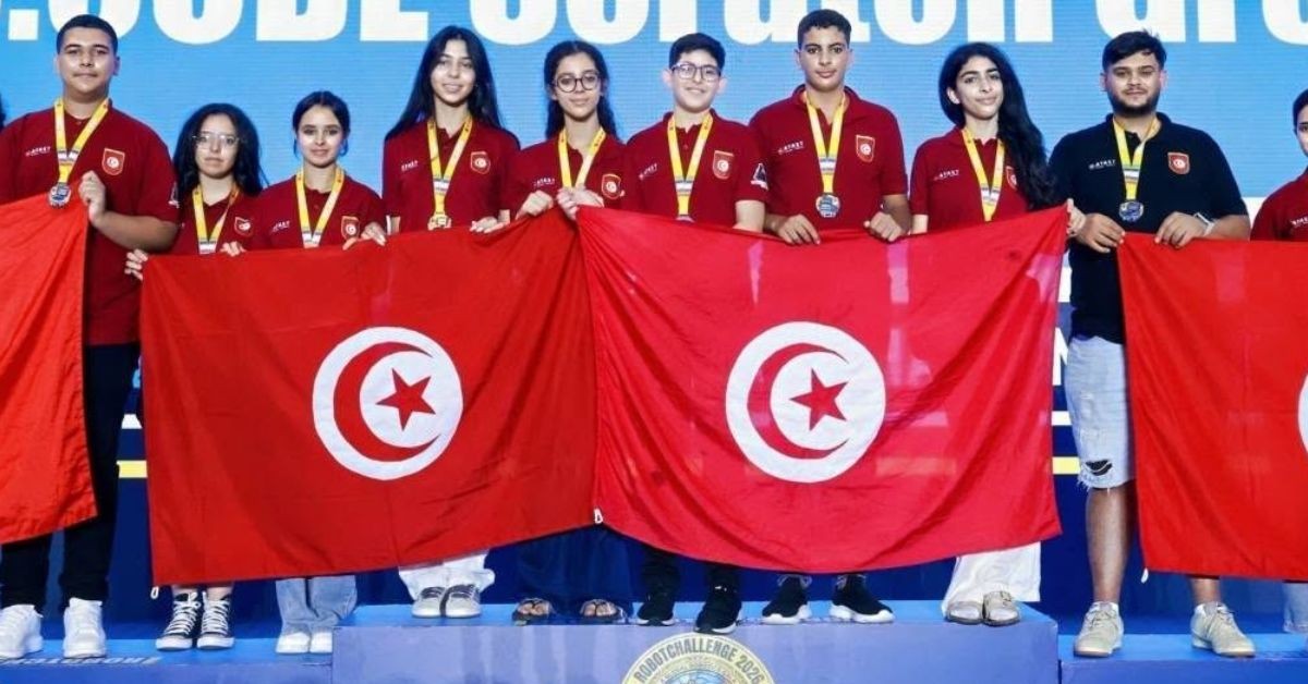 الفريق الوطني للروبوتيك يحرز المرتبة الأولى في بطولة العالم بالصين