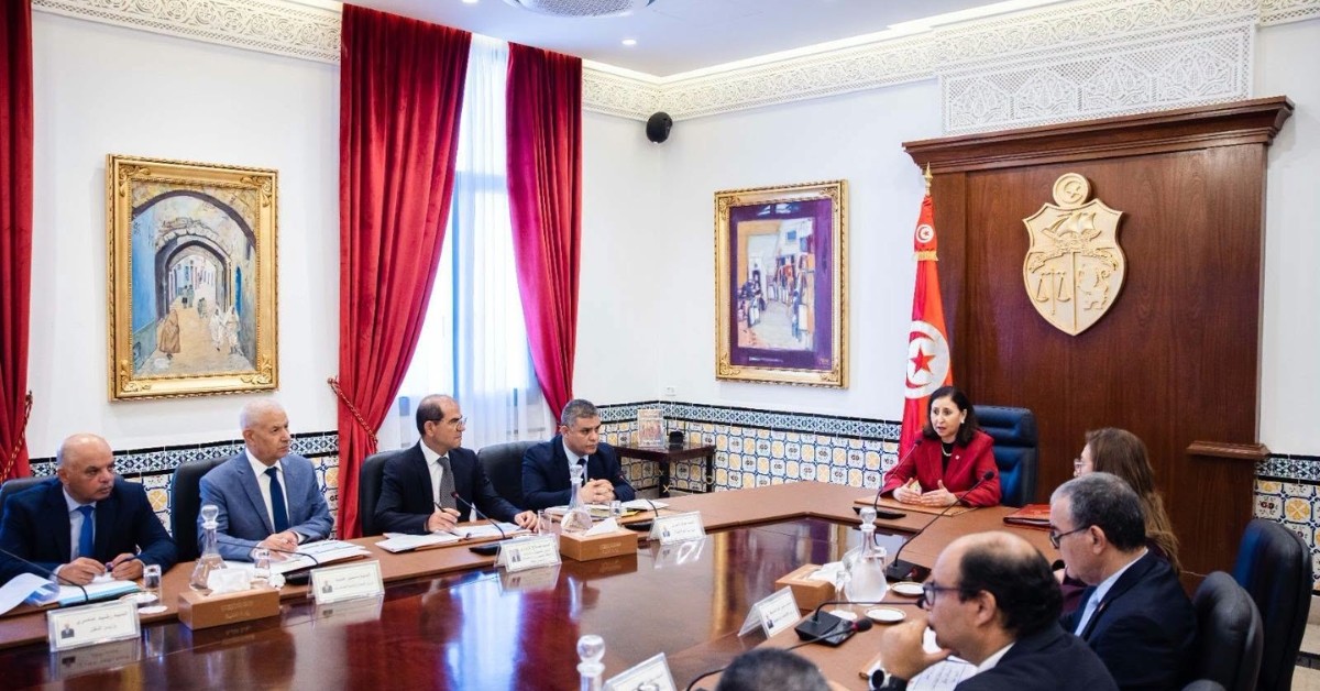 رئيسة الحكومة تشدد على تسريع وتيرة إنجاز الطريق السيارة تونس جلمة