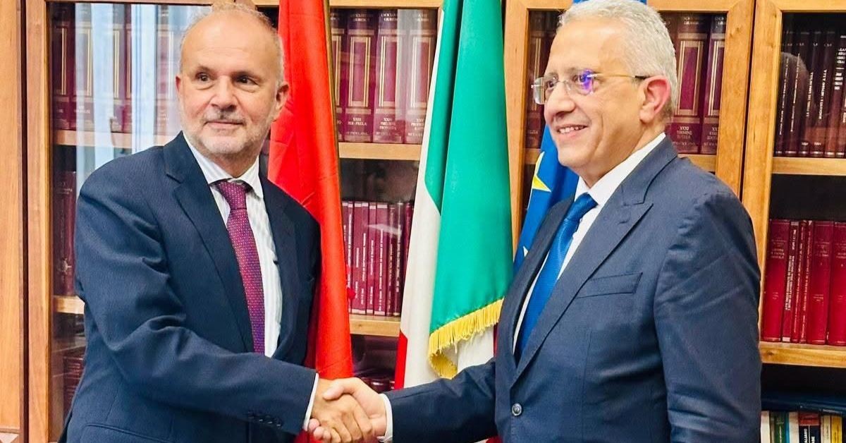 تعزيز التعاون الثنائي في القطاع الصحي محور لقاء وزير الصحة بنظيره الإيطالي