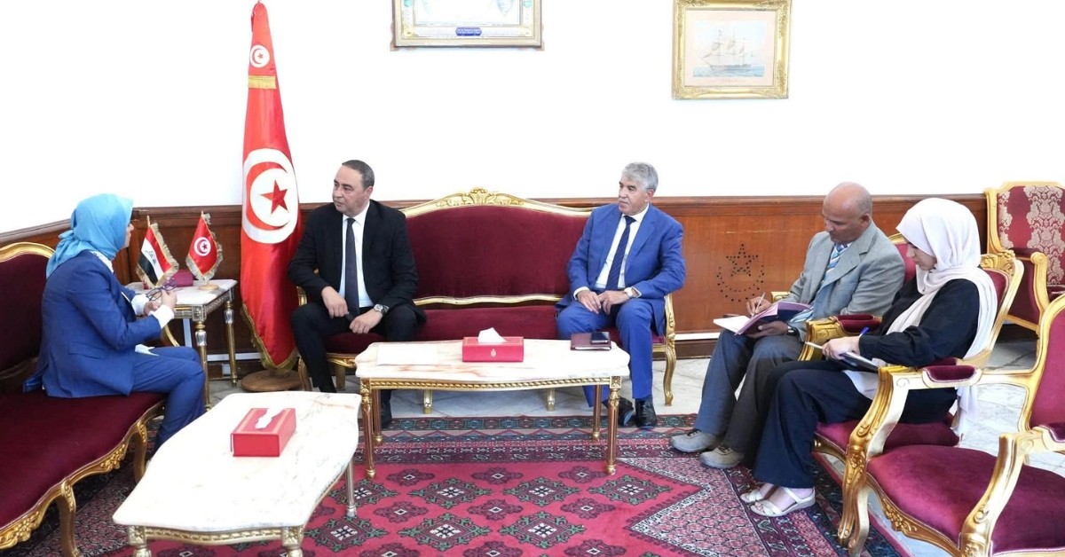 دعوة برلمانية لتسهيل نفاذ المنتوجات التونسية وزيت الزيتون إلى السوق العراقية