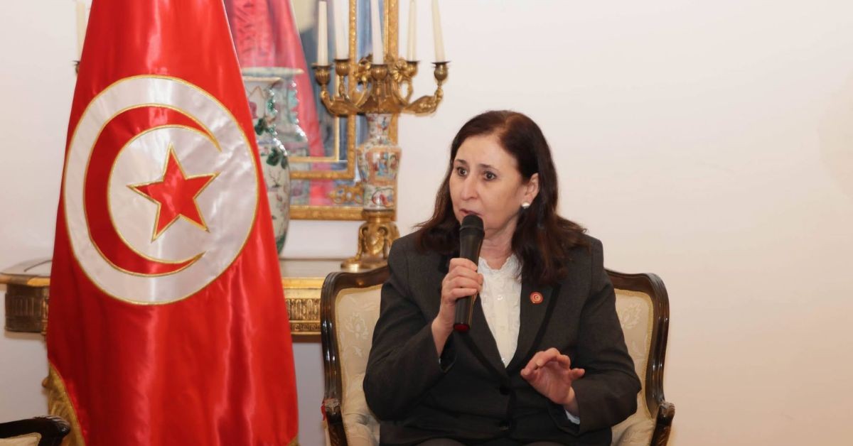 رئيسة الحكومة من روسيا: تونس ستظلّ مرافقة لأبنائها بالخارج وداعمة لهم