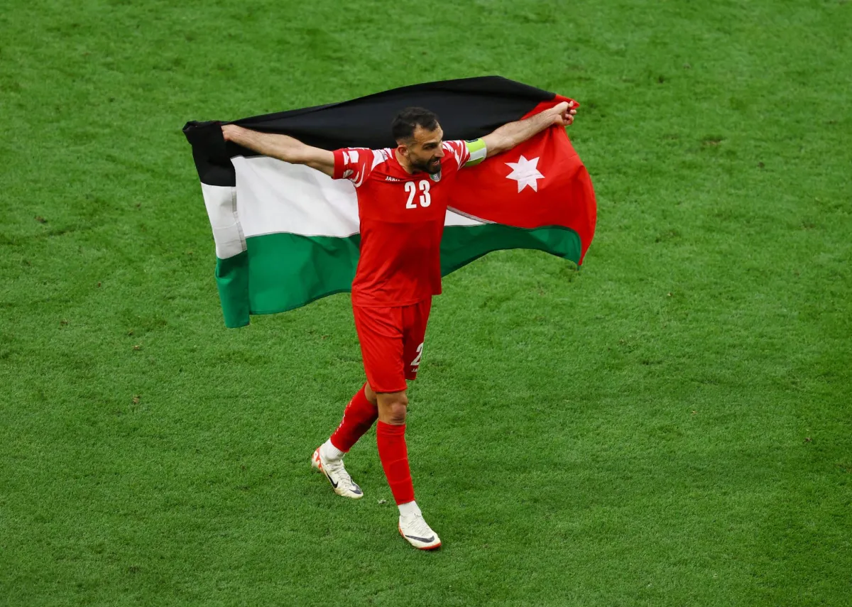 إحسان حداد قائد المنتخب الأردني في كأس العالم 2026