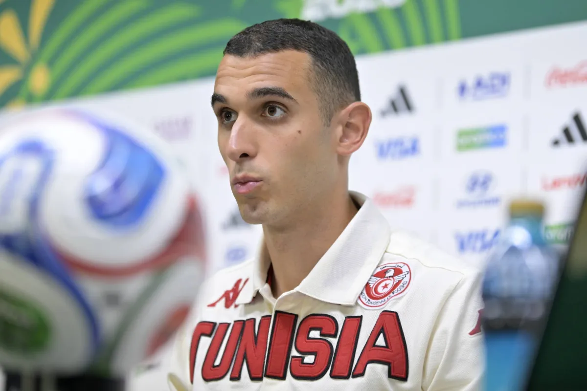 إلياس السخيري قائد المنتخب التونسي