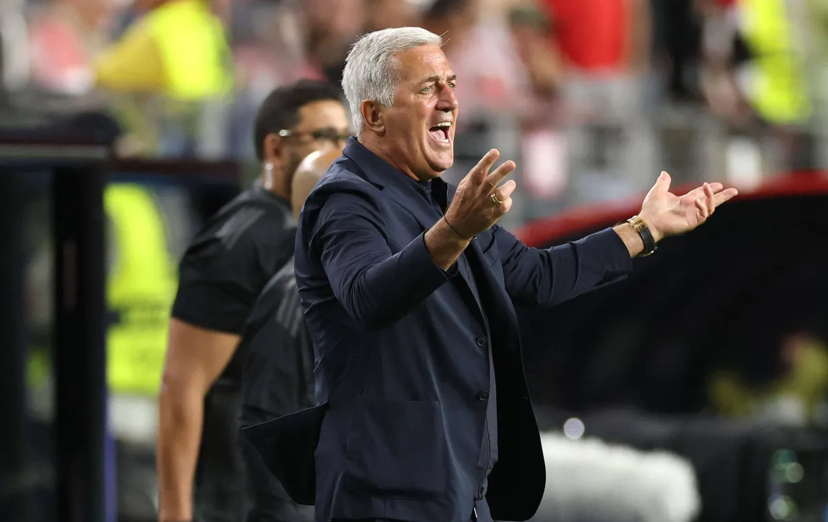 مدرب الجزائر يعلق على فوز الفريق في كأس العالم 2026