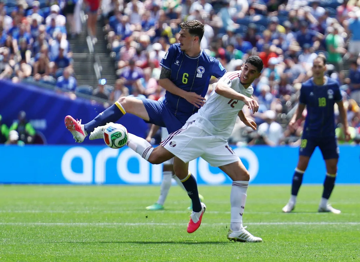 كريم بوضياف يعبر عن أسفه لخروج قطر من كأس العالم