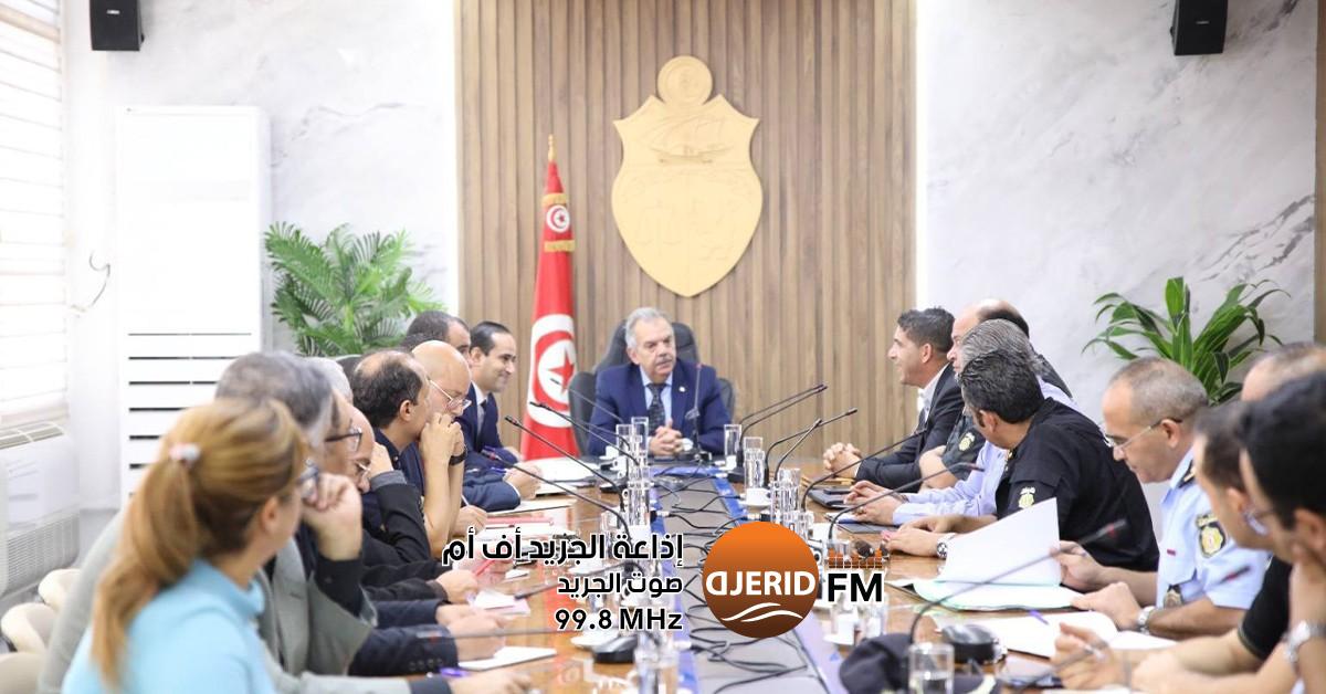 المورالي يشرف على لقاء تنسيقي لتعزيز تأمين المباريات ومكافحة ظاهرة العنف في الملاعب المورالي يشرف على لقاء تنسيقي بخصوص تأمين المباريات والحد من ظاهرة العنف