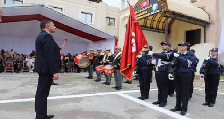 حفل تخرّج دفعة جديدة من رجال الأمن الوطني تحت إشراف كاتب الدولة كاتب الدولة لدى وزير الداخليّة المكلف بالأمن الوطني يشرف على حفل تخرّج الدو