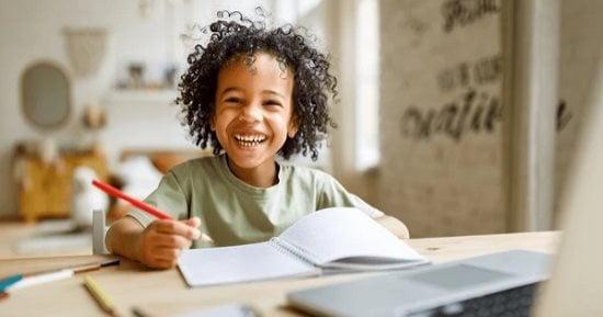 4 نصائح سهلة لمساعدة طفلك على التركيز والانتباه خلال أسبوع الامتحانات! إزاى تساعدى طفلك على التركيز والانتباه فى أسبوع الامتحانات؟ 4 نصائح سهلة