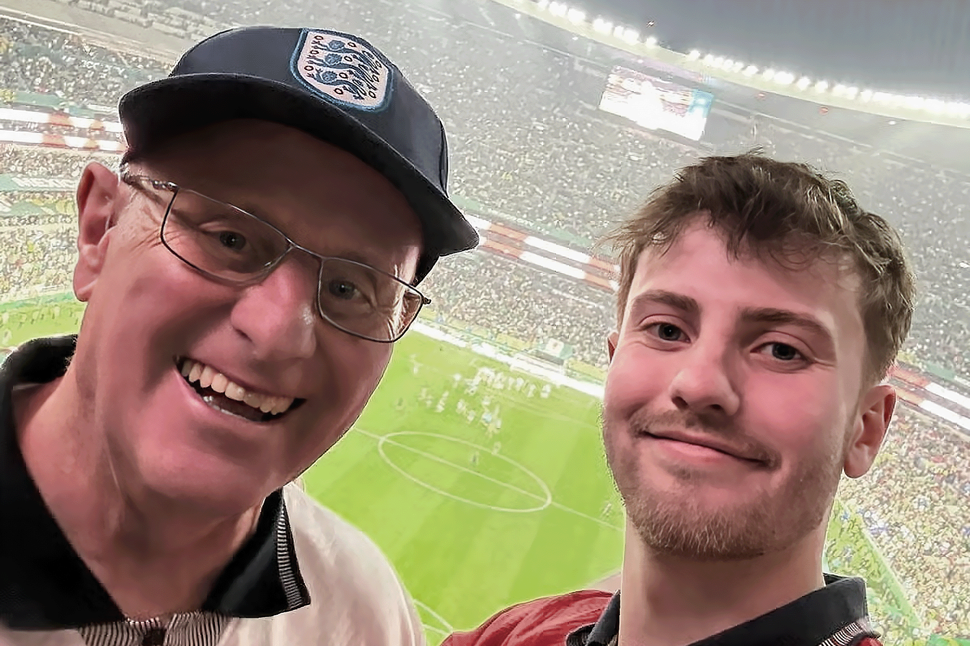 شاب إنجليزي وجده في كأس العالم 2026