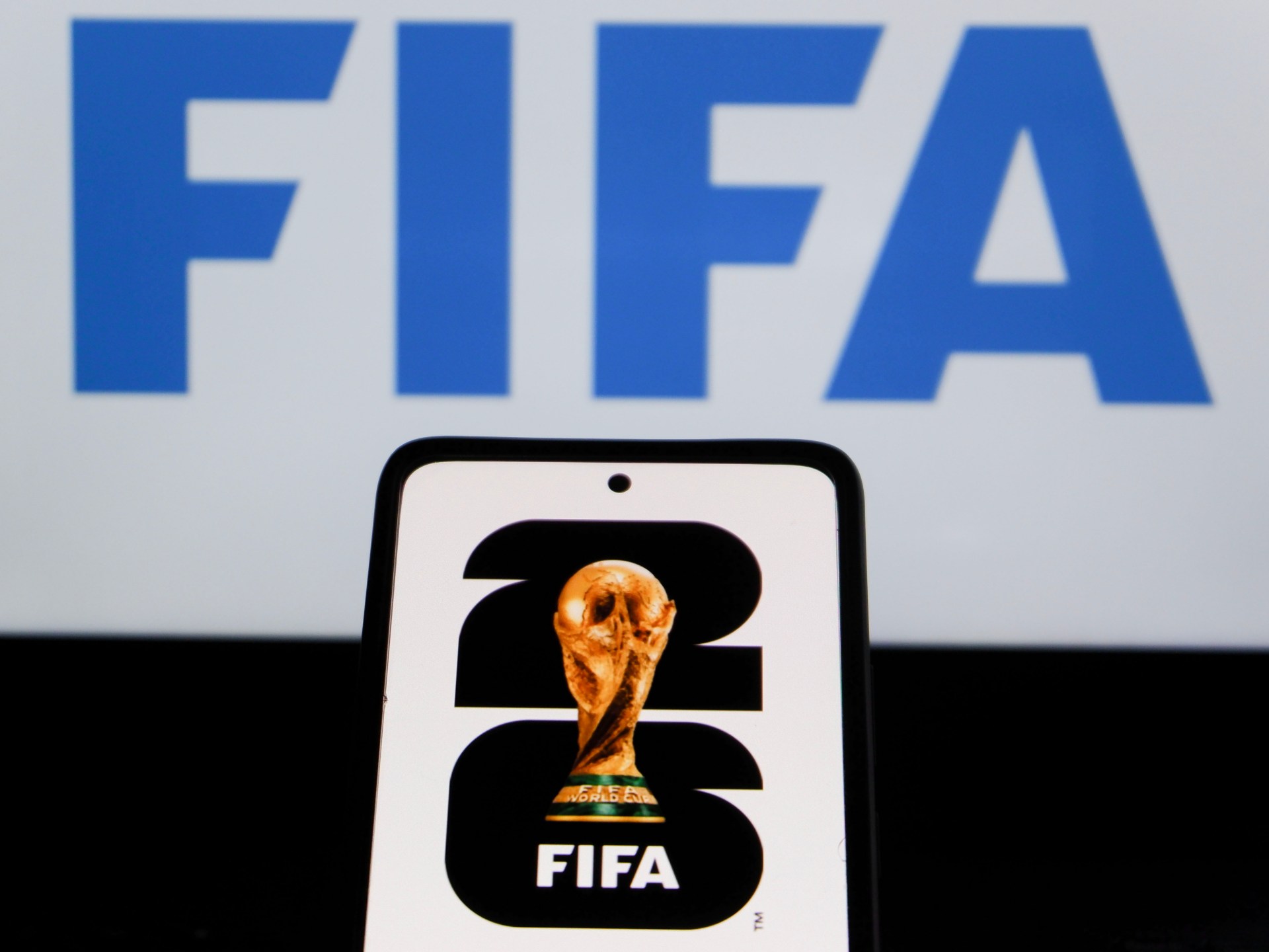 فيفا يعدل قواعد زجاجات المياه في كأس العالم 2026