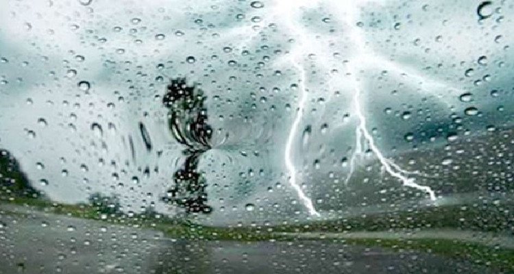 ؤياح قوية وأمطار رعدية وغزيرة في هذه الجهات اليوم
