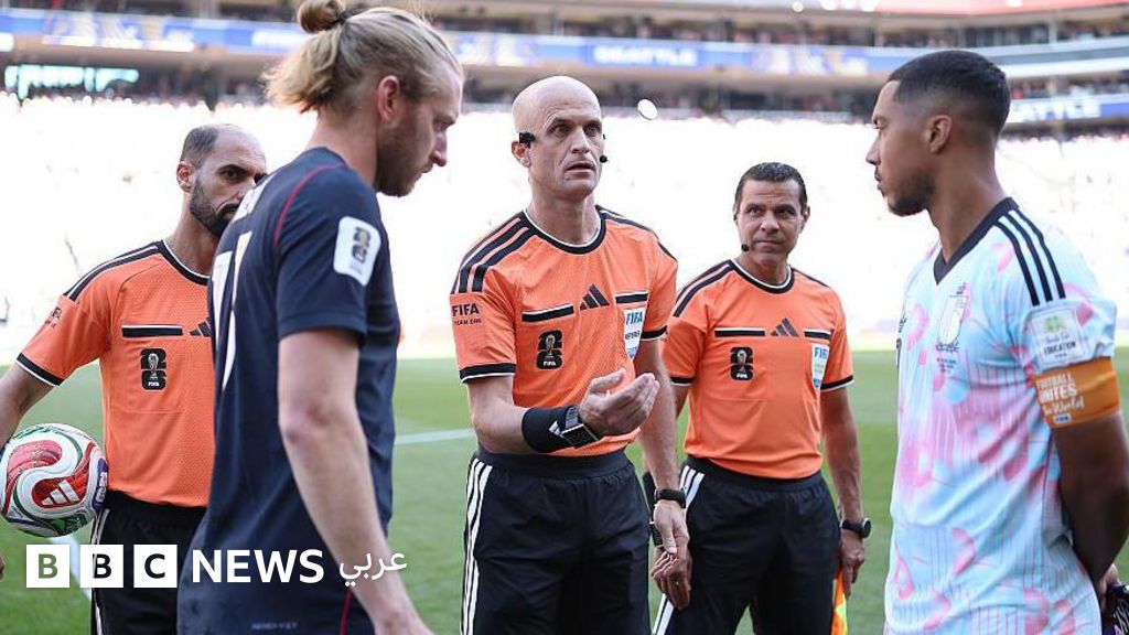 حكمان عربيان في المربع الذهبي لكأس العالم 2026