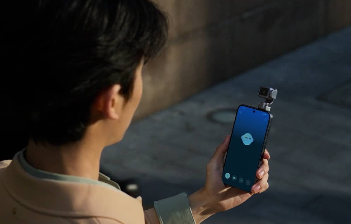 هونر تستعرض هاتفها الروبوتي "Robot Phone" في LEAP 2026
