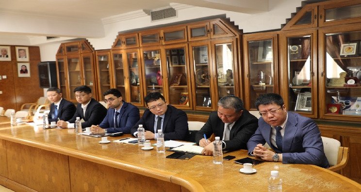 وزارة النقل تبحث التعاون التقني مع وفد رفيع المستوى من شركة هواوي الصينية وزارة النقل: جلسة عمل مع وفد ممثل لشركة هواوي الصينية